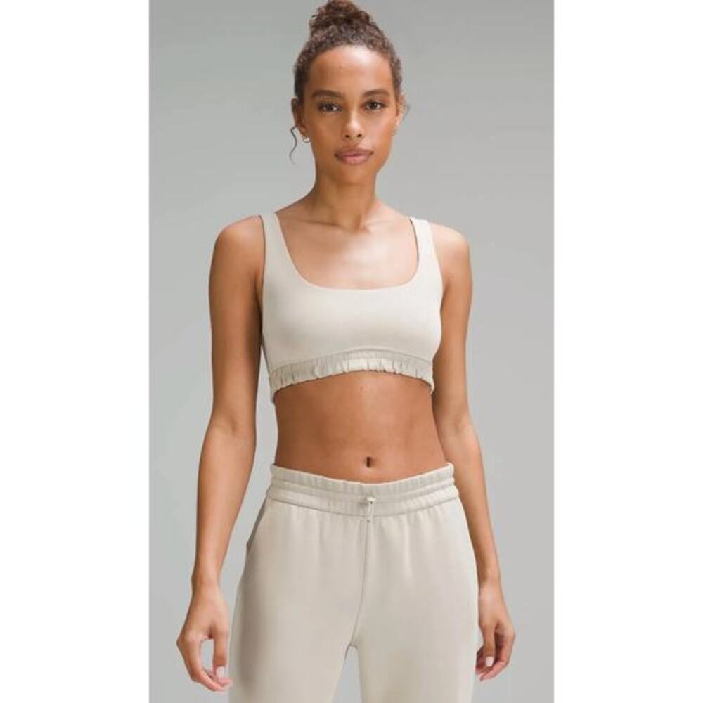 Lululemon softstreme scoop neck bra